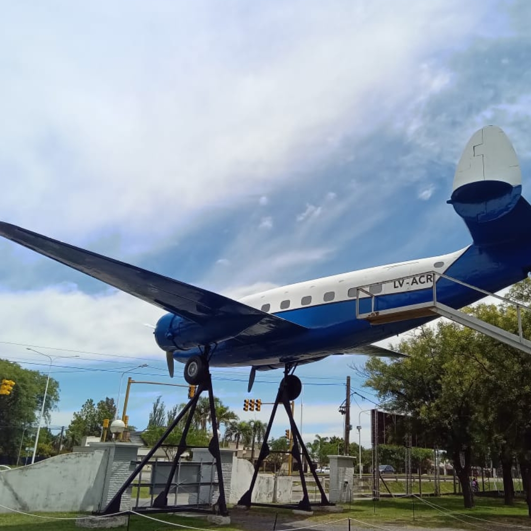Avion SeguryRaf